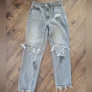 American Eagle Outfitters Gray Distressed Mom Jean Sz 6